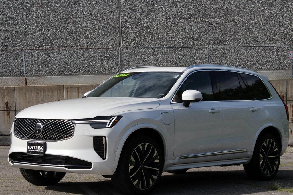 new 2025 Volvo XC90 Plug-In Hybrid car, priced at $82,405