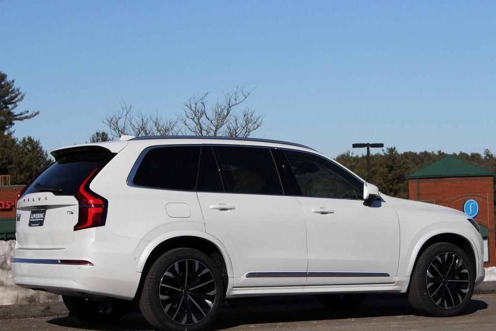 new 2025 Volvo XC90 Plug-In Hybrid car