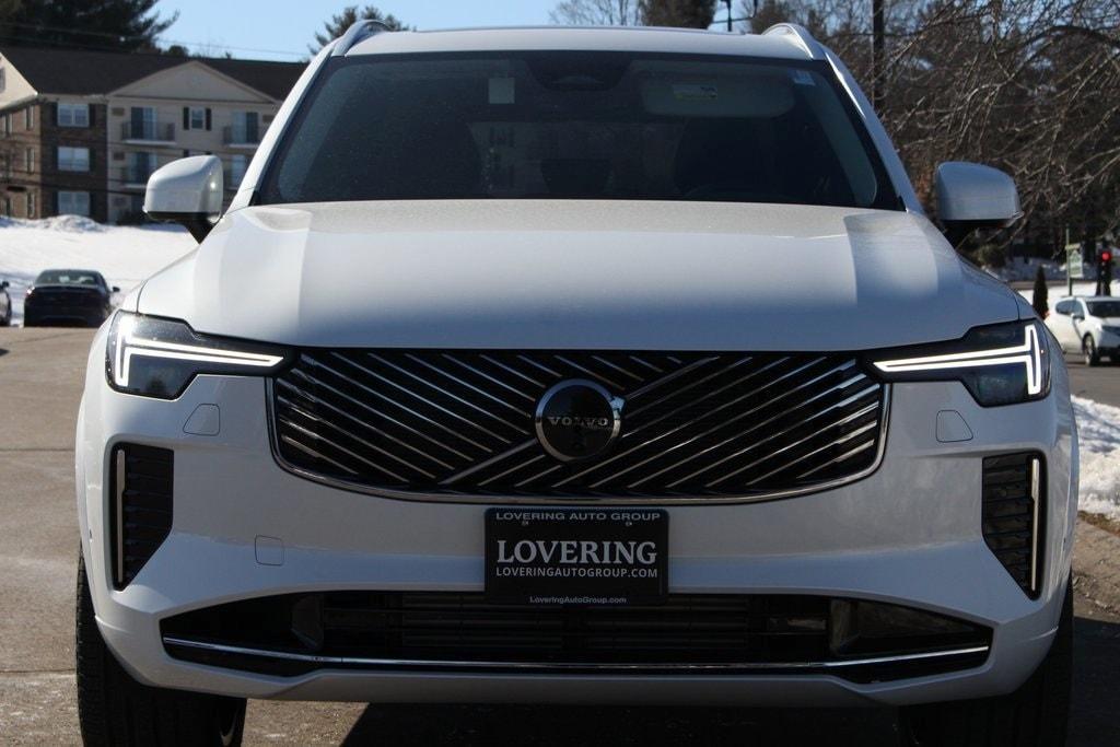 new 2025 Volvo XC90 Plug-In Hybrid car