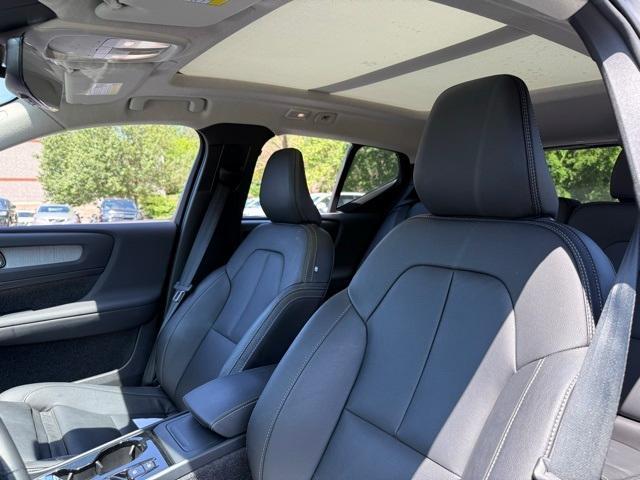 used 2025 Volvo XC40 car, priced at $40,977
