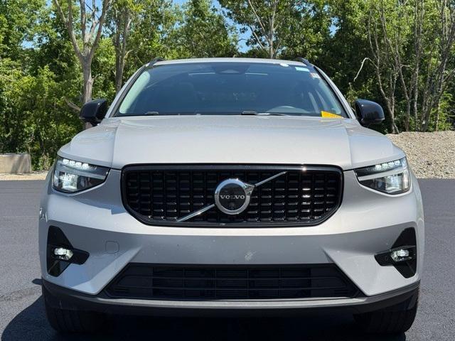 used 2025 Volvo XC40 car, priced at $40,694