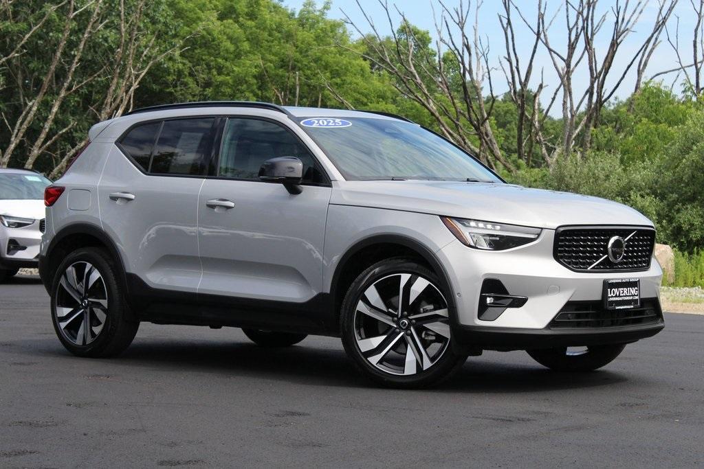used 2025 Volvo XC40 car, priced at $38,812