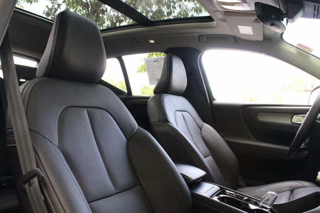 used 2025 Volvo XC40 car, priced at $38,812
