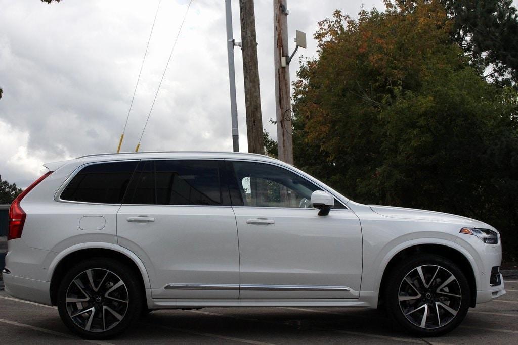 new 2025 Volvo XC90 car