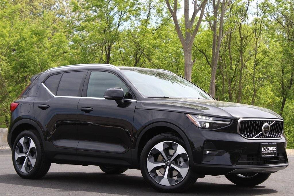 new 2025 Volvo XC40 car, priced at $48,335