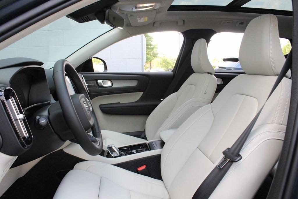 new 2026 Volvo XC40 car, priced at $54,200