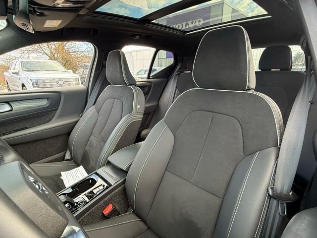 used 2025 Volvo XC40 car, priced at $33,800