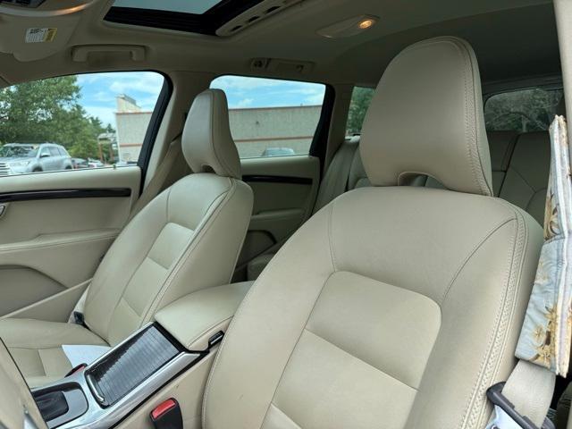 used 2016 Volvo XC70 car, priced at $22,977