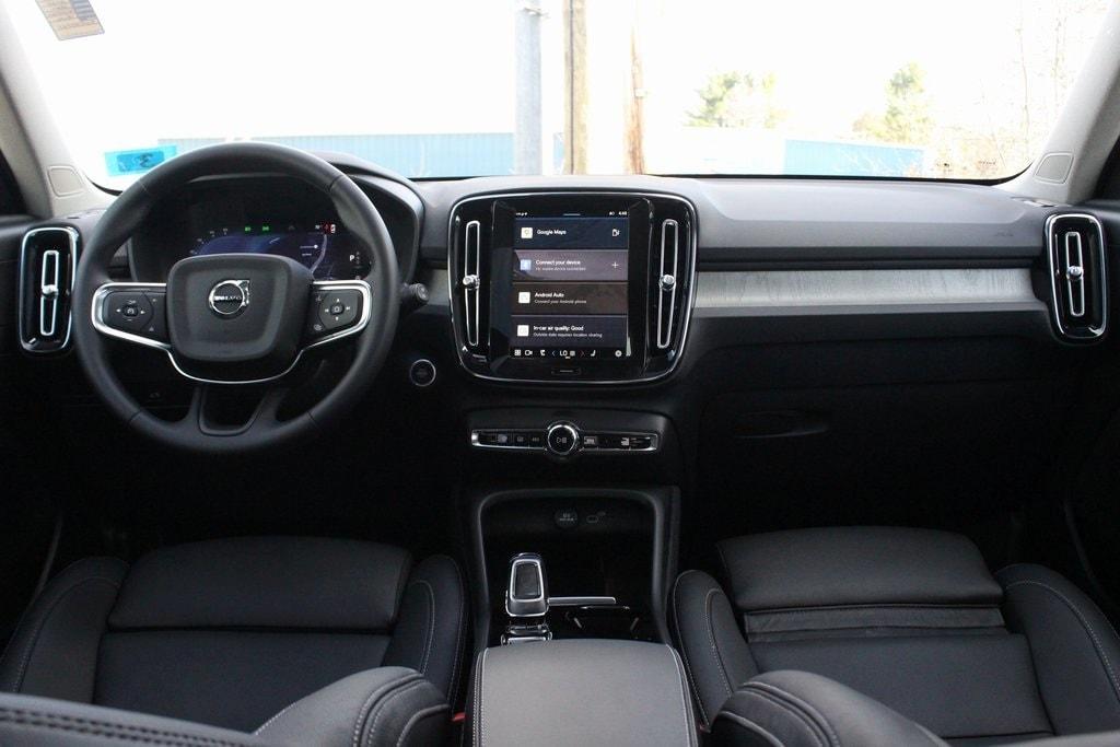 new 2025 Volvo XC40 car, priced at $49,540