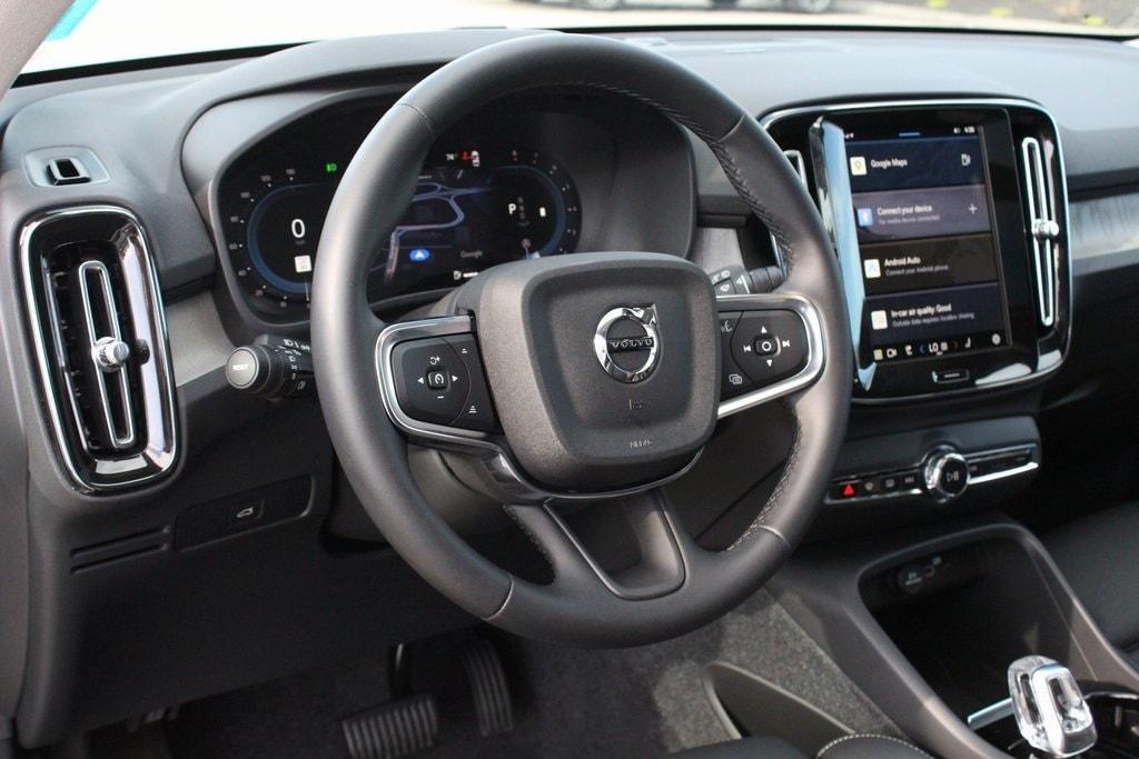 new 2025 Volvo XC40 car, priced at $49,540