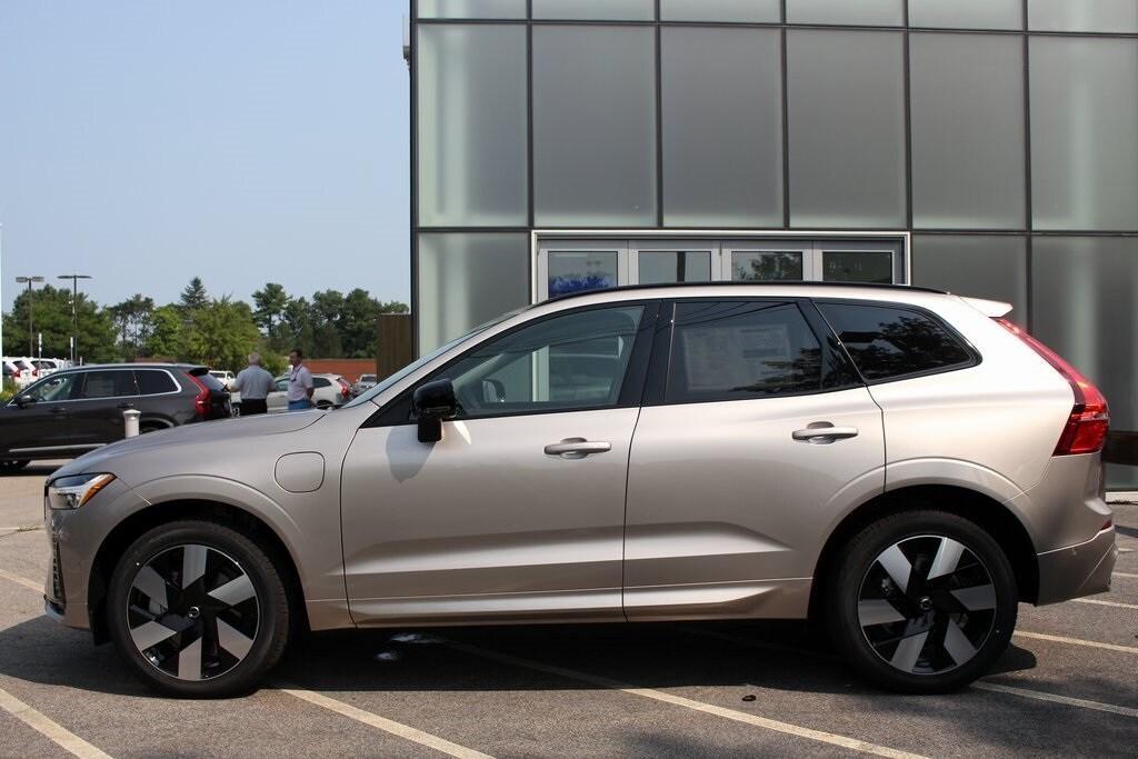 new 2025 Volvo XC60 Plug-In Hybrid car, priced at $64,735