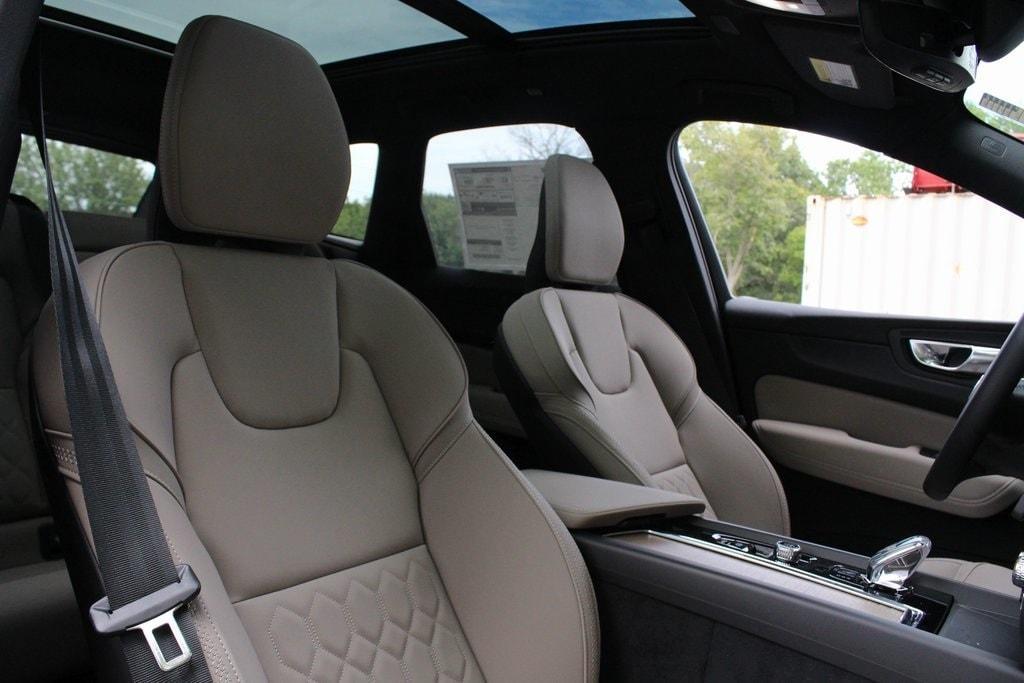 new 2026 Volvo XC60 Plug-In Hybrid car, priced at $69,285