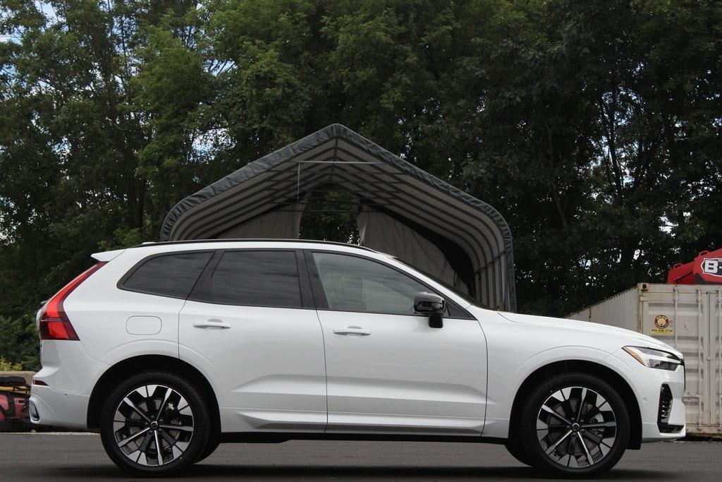 new 2026 Volvo XC60 Plug-In Hybrid car, priced at $69,285