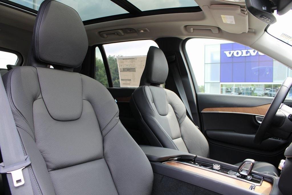 new 2025 Volvo XC90 car, priced at $65,465