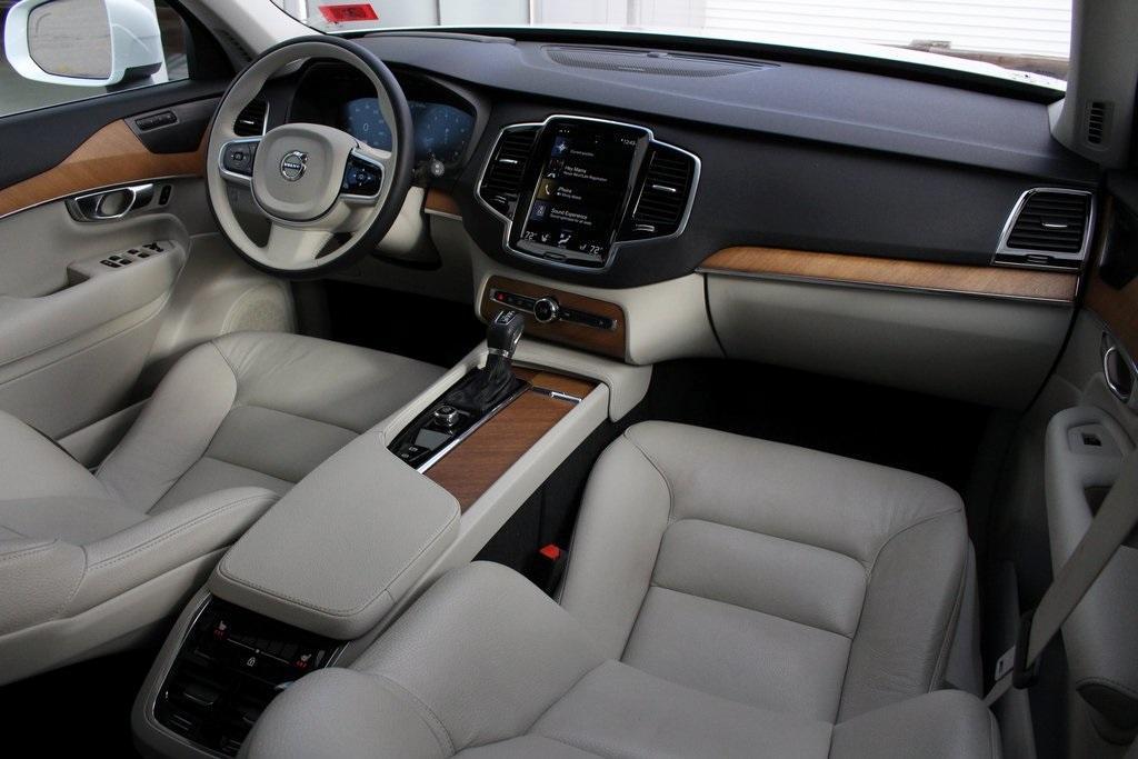 used 2022 Volvo XC90 car, priced at $37,408