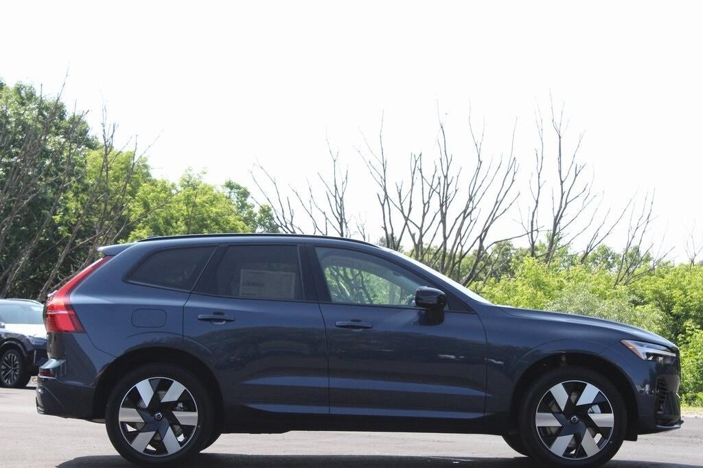 new 2025 Volvo XC60 Plug-In Hybrid car, priced at $66,260