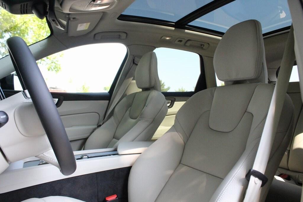 new 2025 Volvo XC60 Plug-In Hybrid car, priced at $66,260