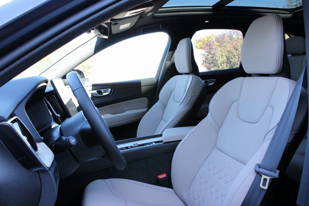 new 2026 Volvo XC60 car, priced at $58,360