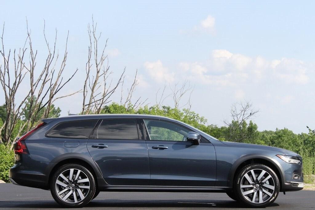 new 2026 Volvo V90 Cross Country car, priced at $72,050
