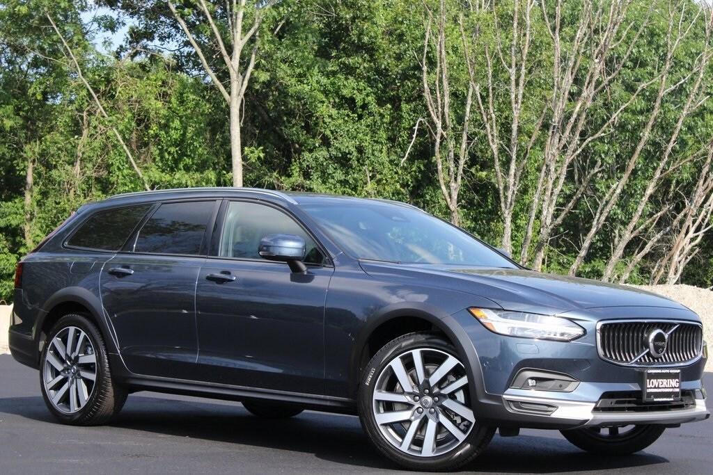 new 2026 Volvo V90 Cross Country car, priced at $72,050