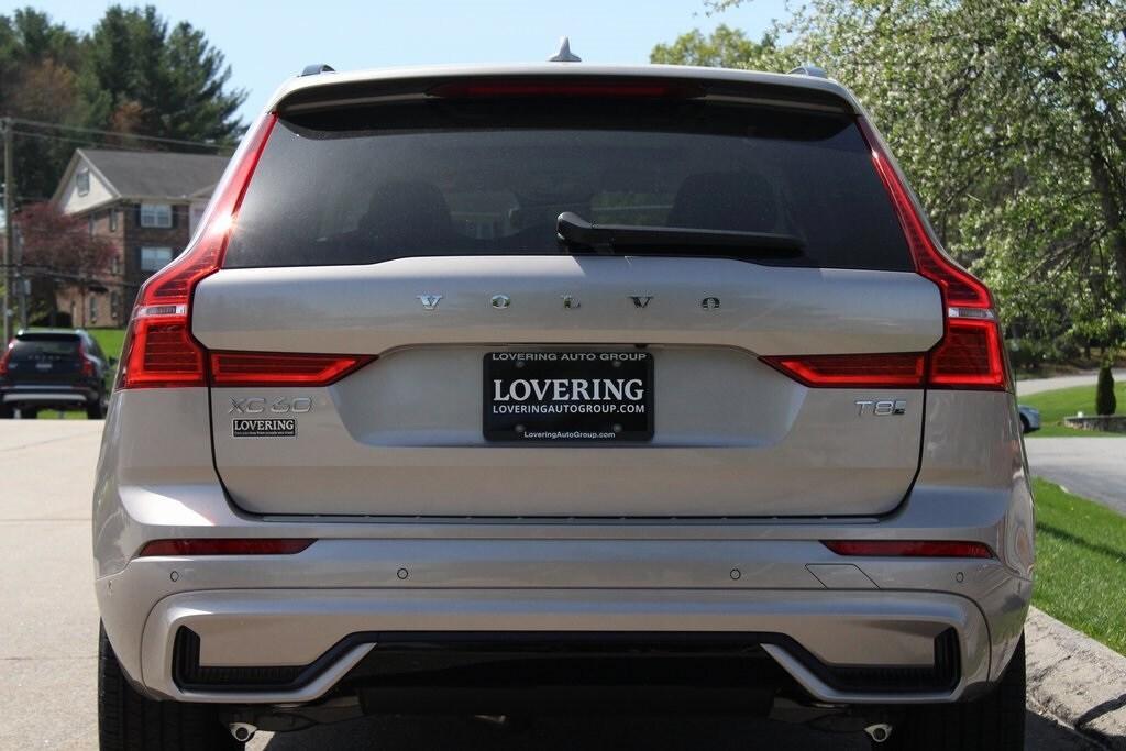 new 2025 Volvo XC60 Plug-In Hybrid car