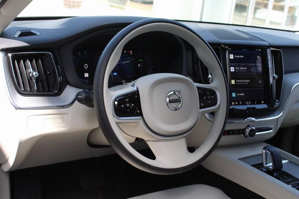 new 2025 Volvo XC60 Plug-In Hybrid car