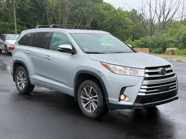 used 2018 Toyota Highlander car, priced at $22,477