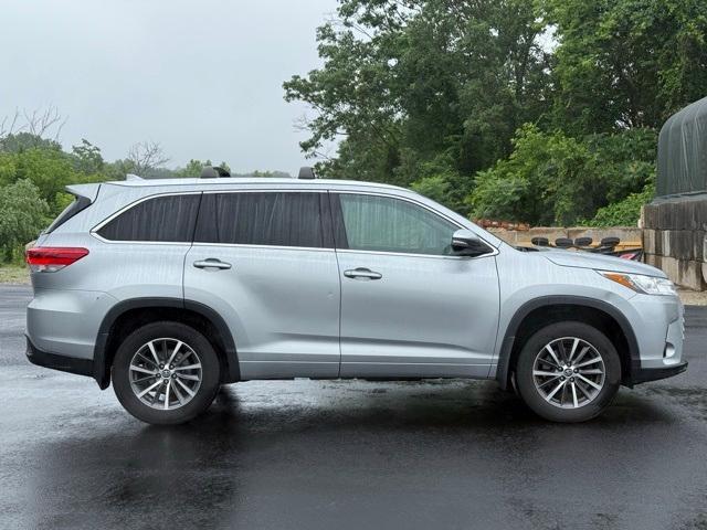 used 2018 Toyota Highlander car, priced at $22,477
