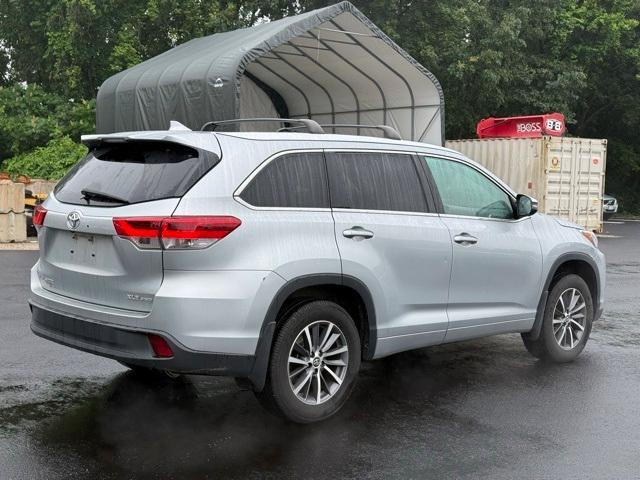 used 2018 Toyota Highlander car, priced at $22,477