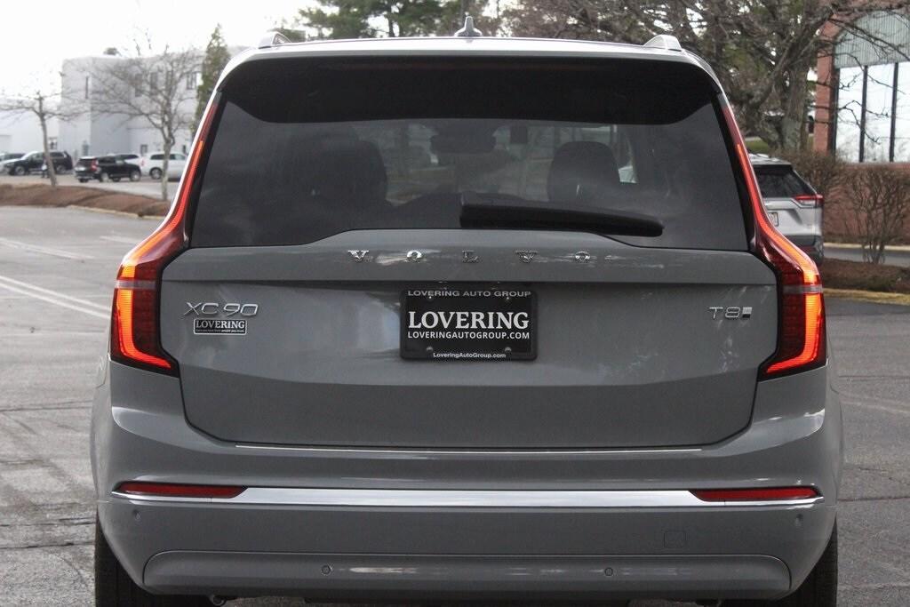 new 2025 Volvo XC90 Plug-In Hybrid car