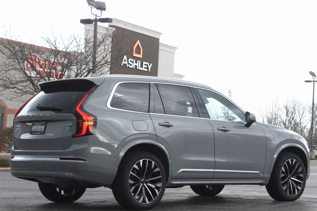 new 2025 Volvo XC90 Plug-In Hybrid car