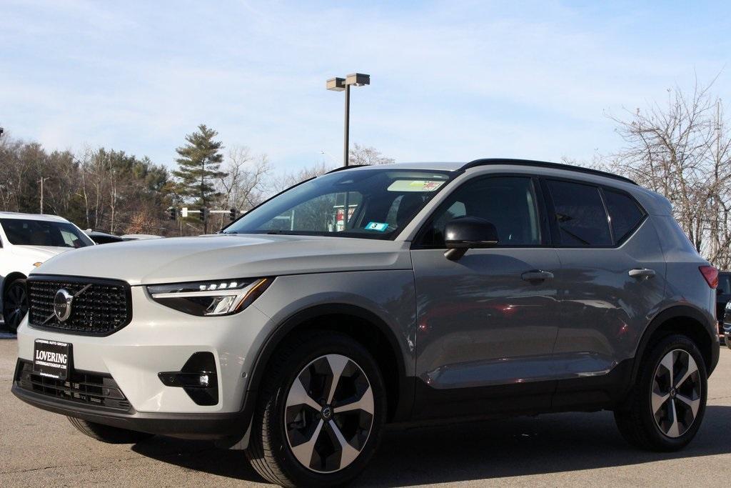 used 2024 Volvo XC40 car, priced at $35,360