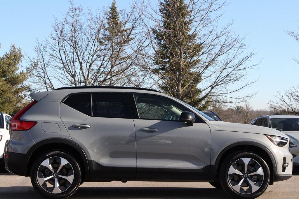 used 2024 Volvo XC40 car, priced at $35,360