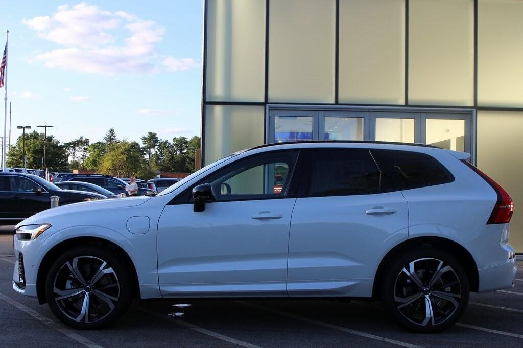 new 2025 Volvo XC60 Plug-In Hybrid car, priced at $71,125