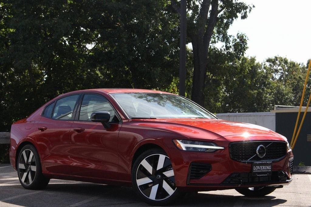 new 2025 Volvo S60 Plug-In Hybrid car, priced at $59,065