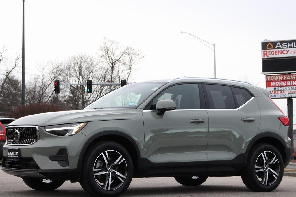 used 2024 Volvo XC40 car, priced at $32,372