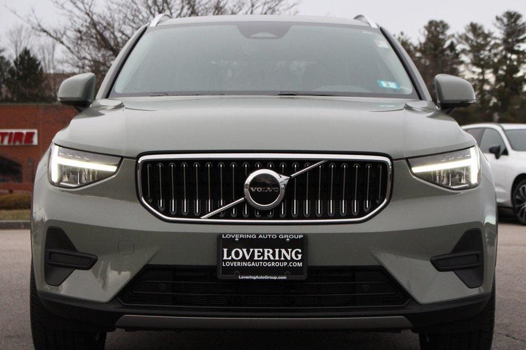 used 2024 Volvo XC40 car, priced at $32,372