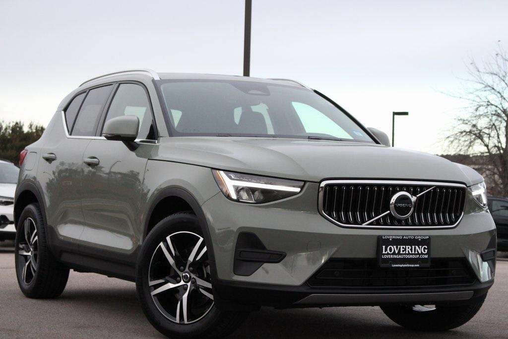 used 2024 Volvo XC40 car, priced at $32,372