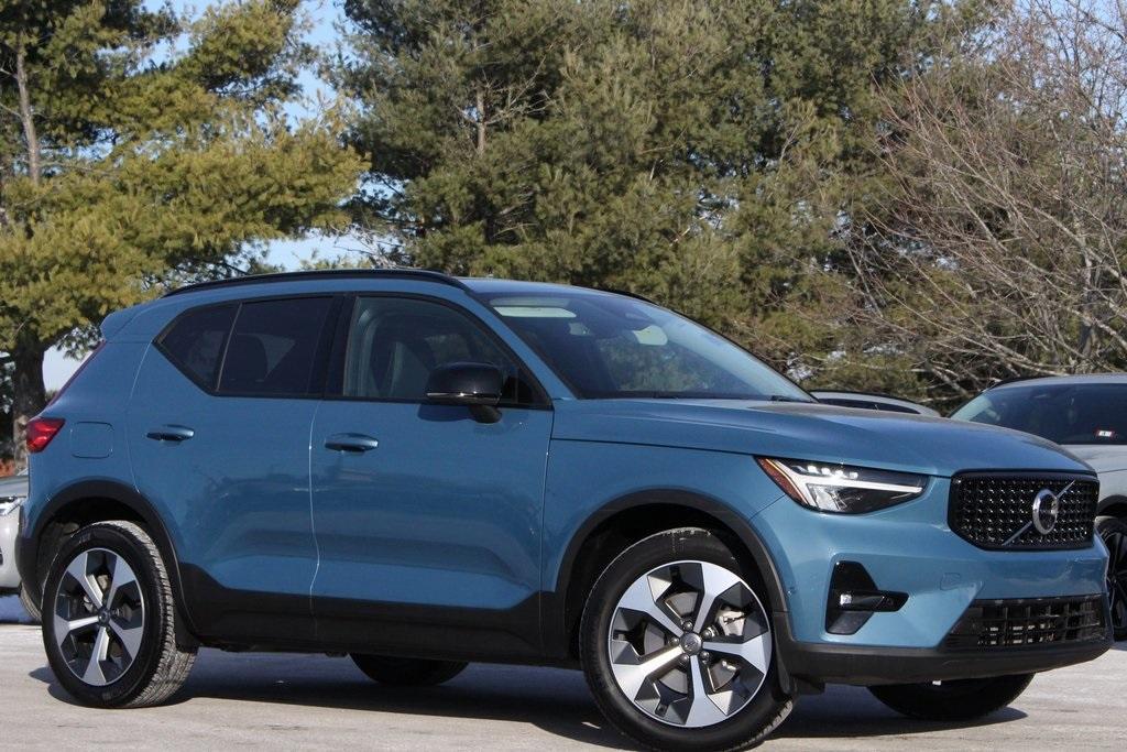 used 2024 Volvo XC40 car, priced at $34,777