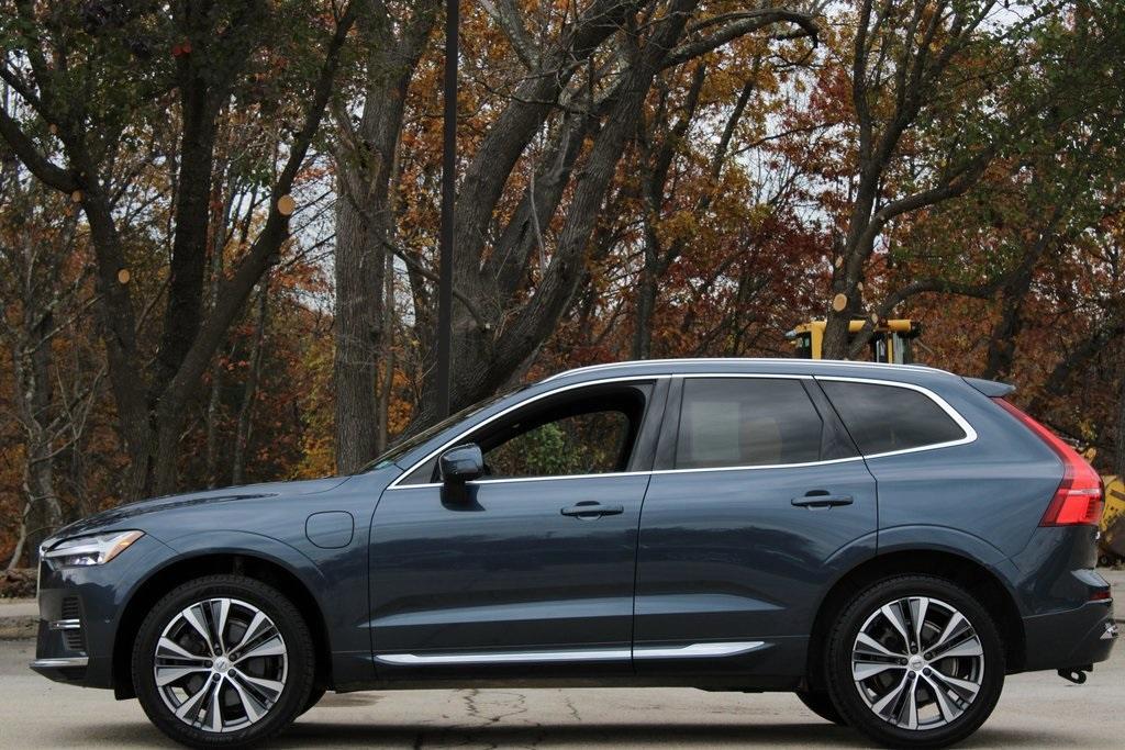 used 2022 Volvo XC60 Recharge Plug-In Hybrid car, priced at $28,665