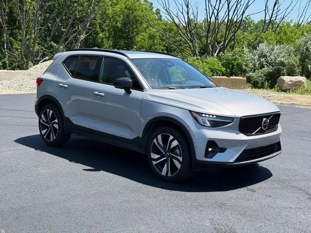 used 2025 Volvo XC40 car, priced at $39,584