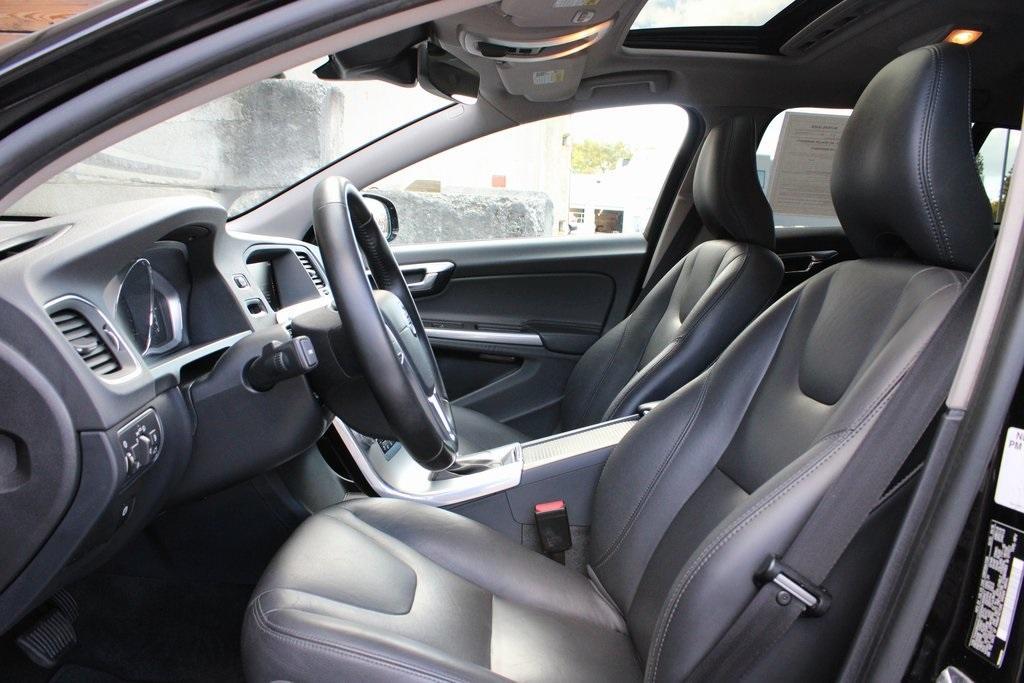 used 2018 Volvo V60 Cross Country car, priced at $17,888