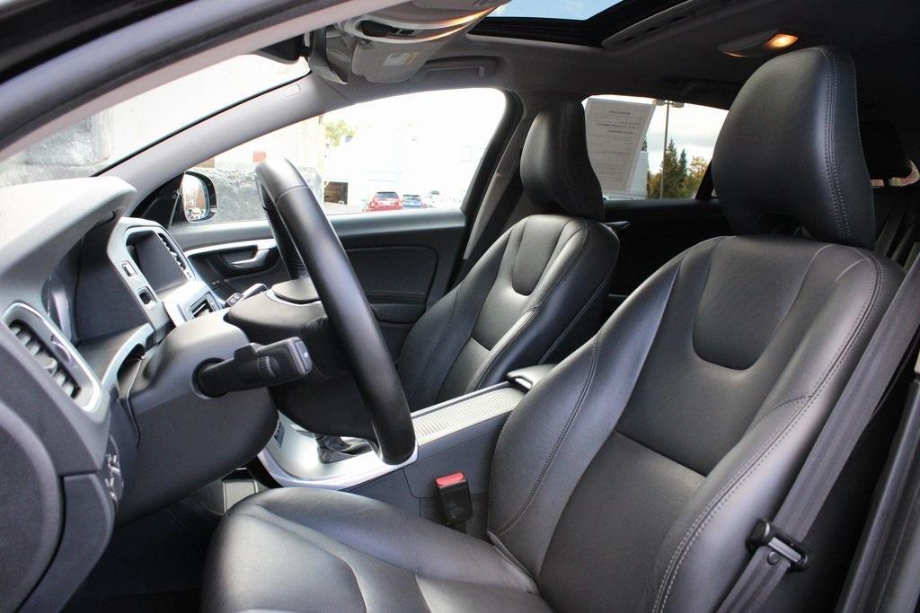 used 2018 Volvo V60 Cross Country car, priced at $17,888