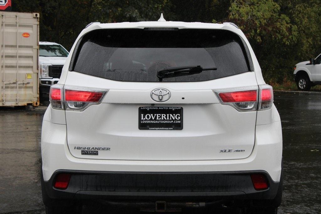 used 2015 Toyota Highlander car, priced at $15,977