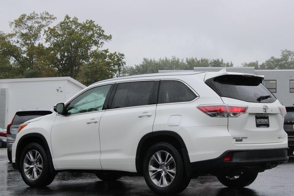 used 2015 Toyota Highlander car, priced at $15,977
