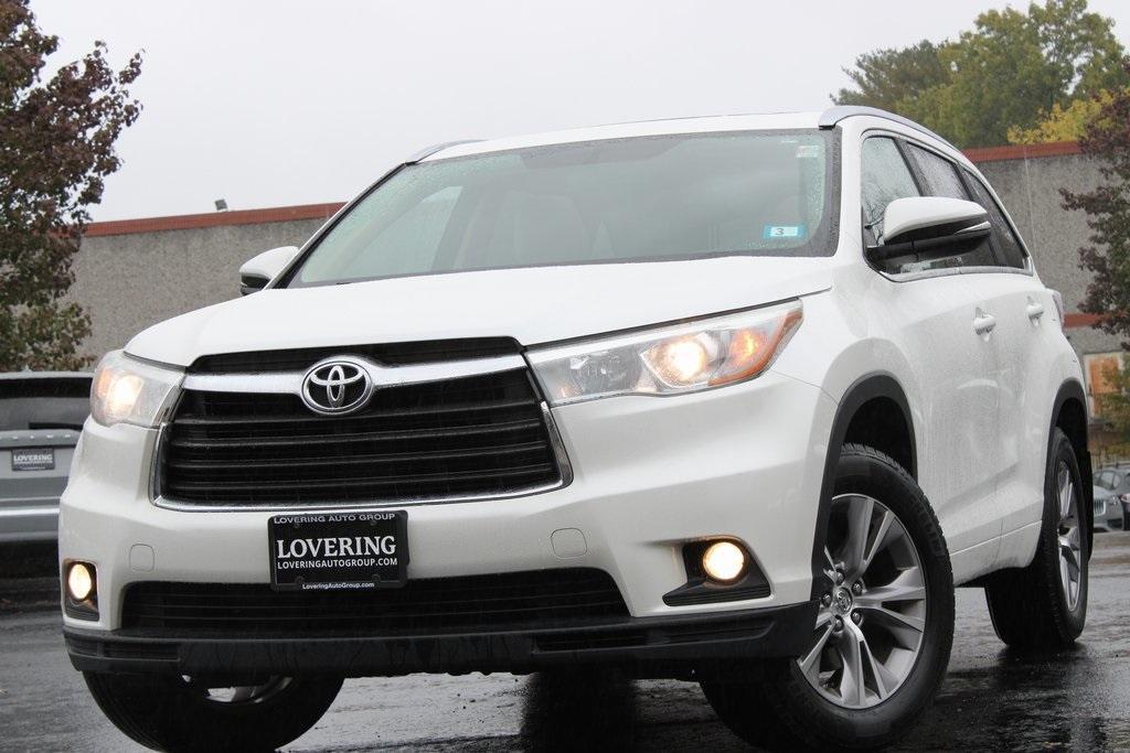 used 2015 Toyota Highlander car, priced at $15,977