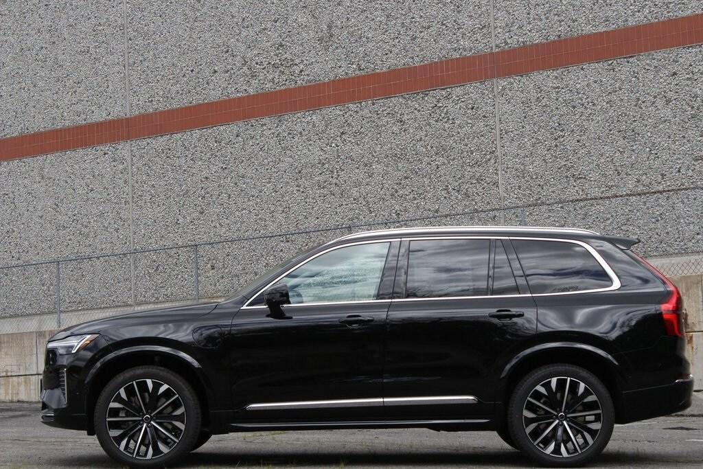 new 2025 Volvo XC90 Plug-In Hybrid car, priced at $83,645
