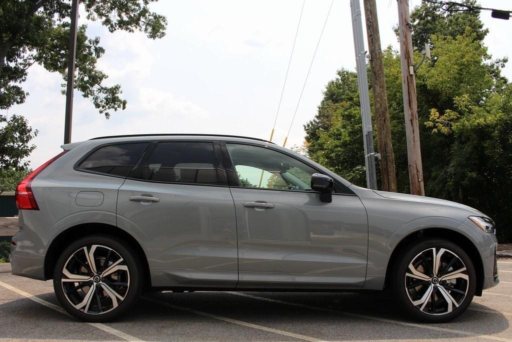 new 2025 Volvo XC60 Plug-In Hybrid car, priced at $69,625