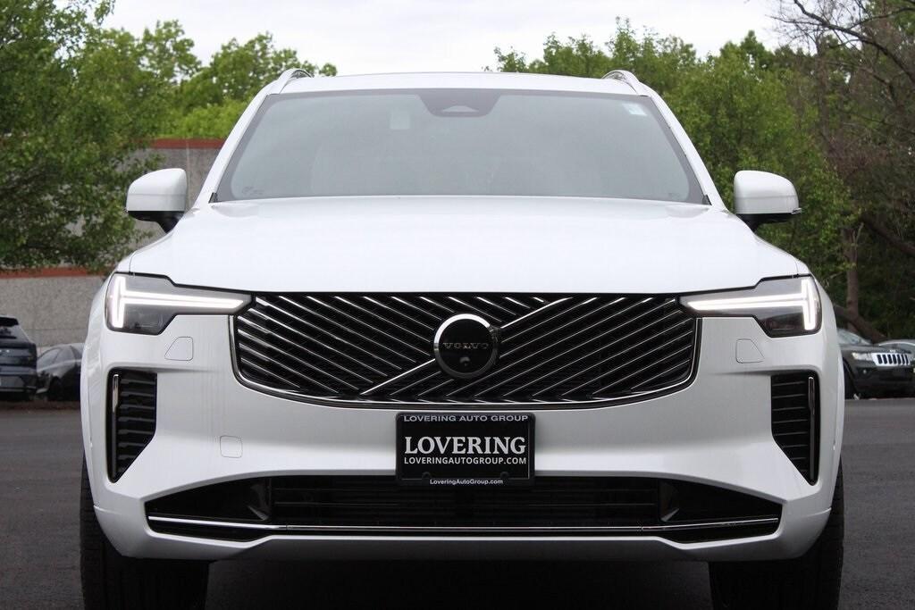 new 2025 Volvo XC90 Plug-In Hybrid car