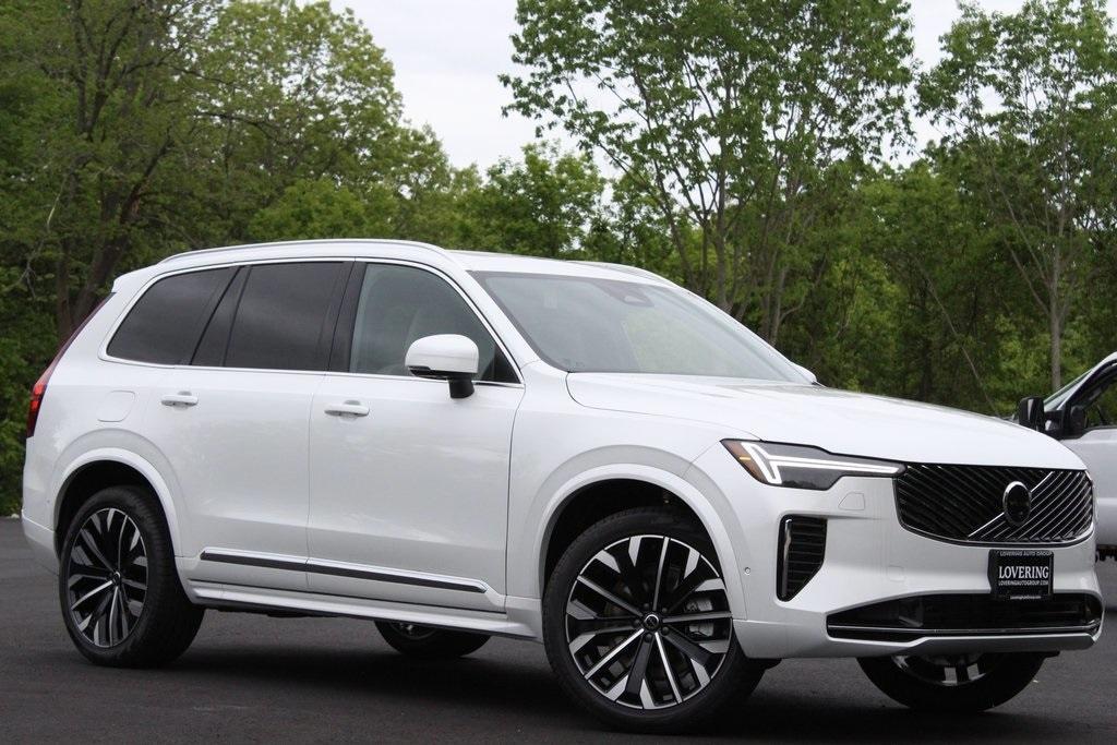 new 2025 Volvo XC90 Plug-In Hybrid car